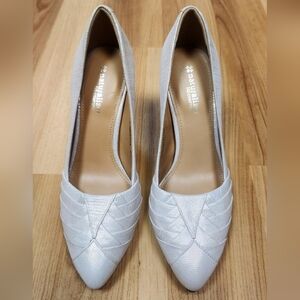 Naturalizer Women's Silver Heels